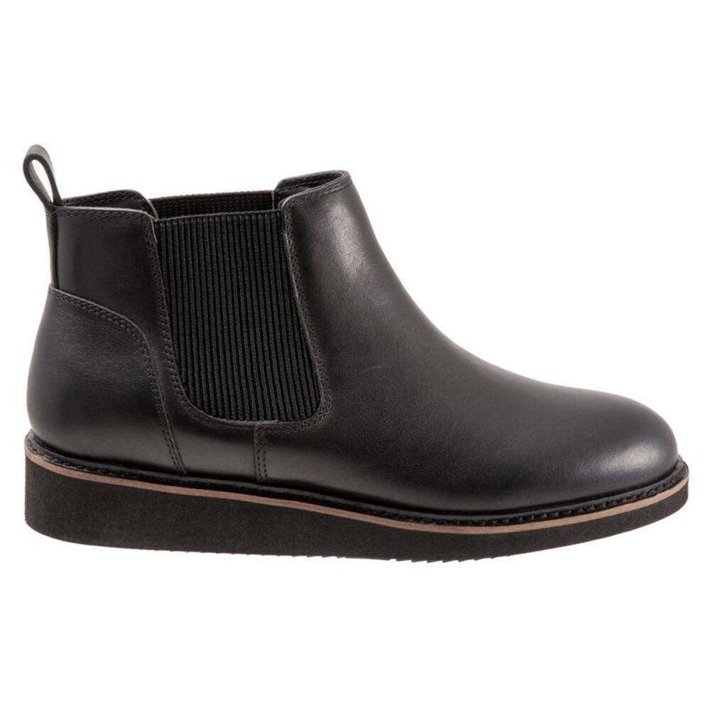 SoftWalk Womens Wildwood Black Boots (NWT)